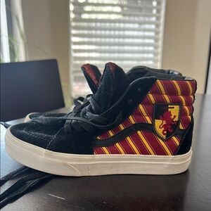Vans High-Top Sneakers  - Gryffindor Design